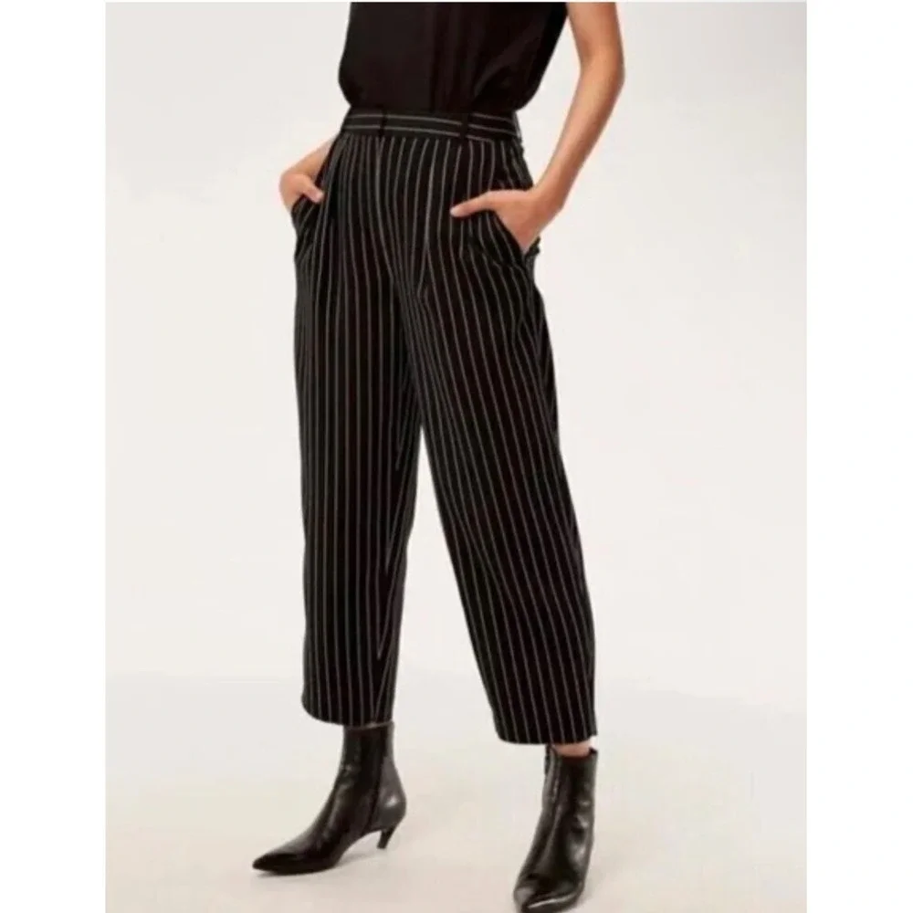 Babaton Aritzia Pinstripe‎ Wide Leg Pleated Trousers Black White Size 00 Cropped